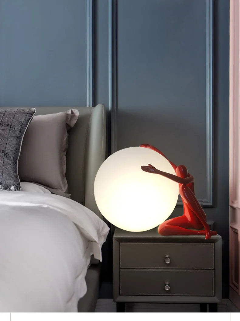 Lampe de chevet Design Boule en Verre Humanoïde - Opale Image