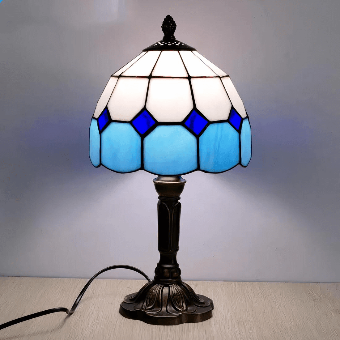 Lampe Tiffany Ancienne - Opale Image