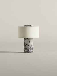 Lampe de table sans fil finition marbre Calacatta Viola éteinte