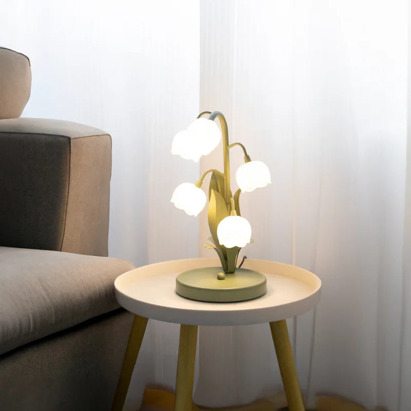 Lampe de chevet à Fleurs de Muguet Vintage - Opale