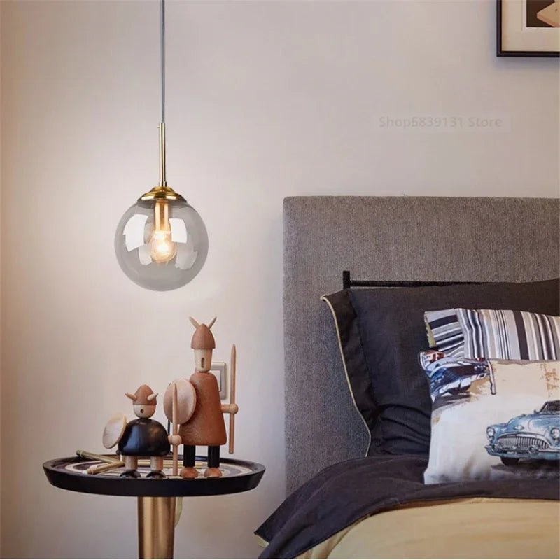 Lampe de chevet Suspendue Boule en Verre Nordique - Opale Image