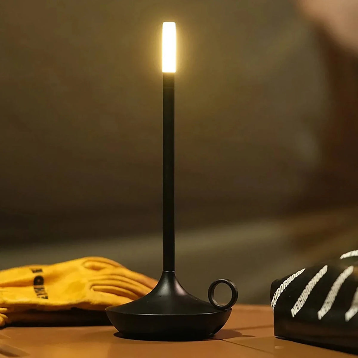 Lampe de chevet Industrielle en Forme de Bougeoir - Opale