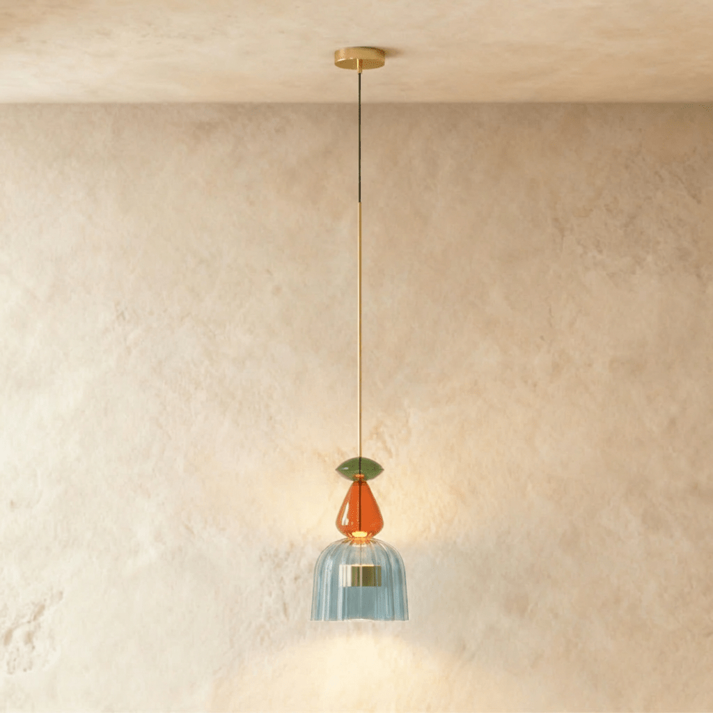 Suspension verre vitrail bleu avec ornements colorés, modèle A suspendu au plafond