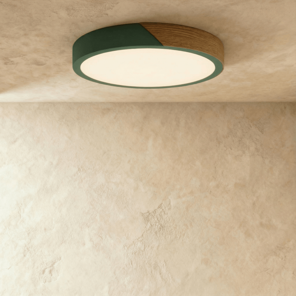 Plafonnier LED design coloré rond vert et bois allumé