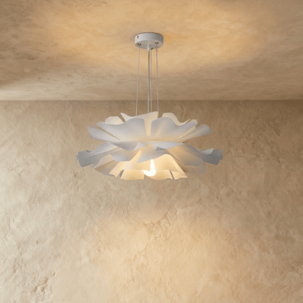 Lustre design fleur modèle A 40 cm aux pétales blancs