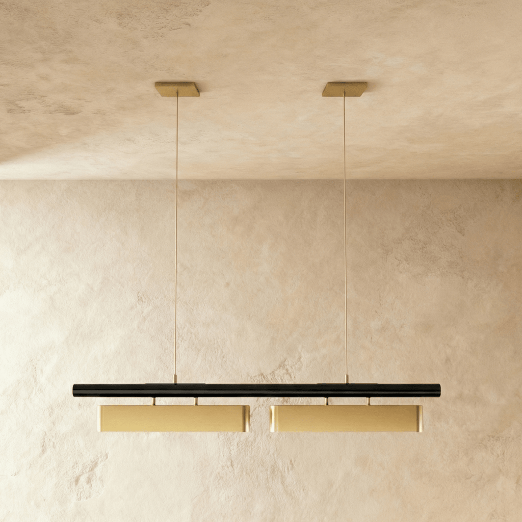 Lustre led 2 têtes vue rapprochée, diffuseurs laiton sous barre noire