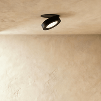 Spot encastrable orientable noir incliné vue de trois quarts