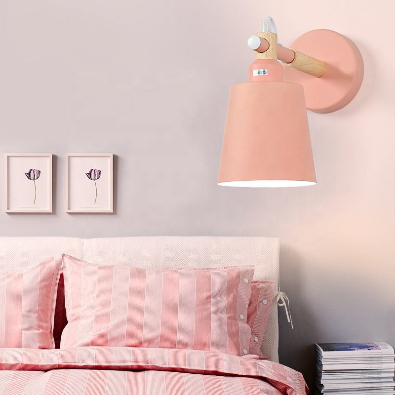 Applique Murale en Bois Scandinave Colorée - section Image