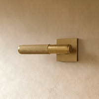 Poignée de porte laiton doré, rosace carrée
