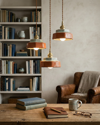 Suspension céramique émaillée diffusant une lumière chaude